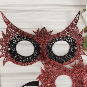 Red/Black Owl masquerade mask BNIP